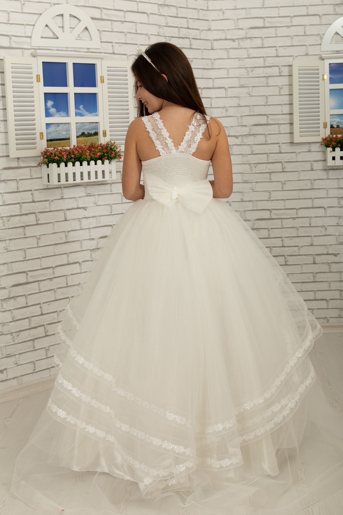 3 sizes of lace, layered hemline detailed Fluffy Girl's Evening Dress 616 Cream