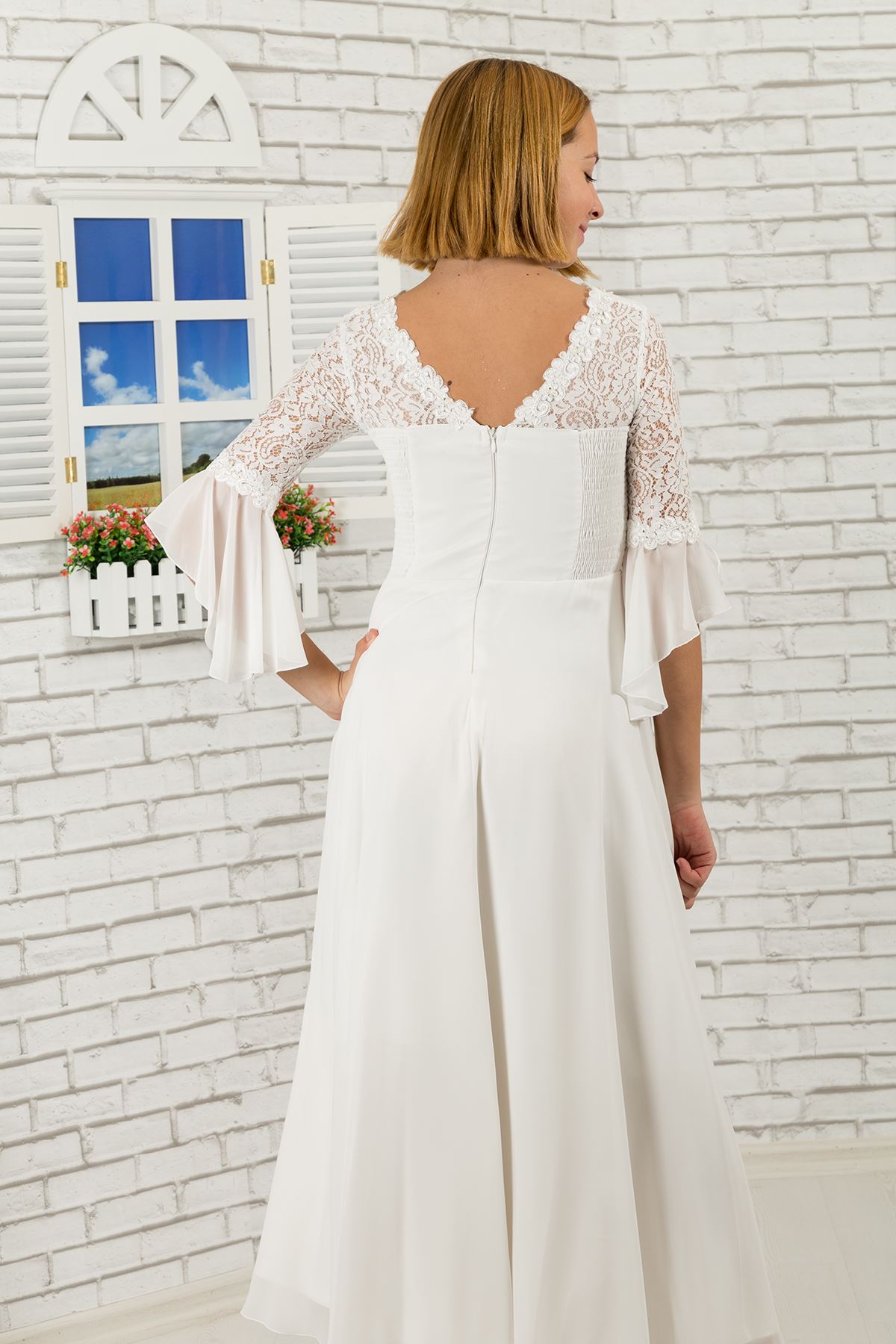 Lace body and sleeves, floral detail at the waist, Girl Evening Dress 463 Ivory 