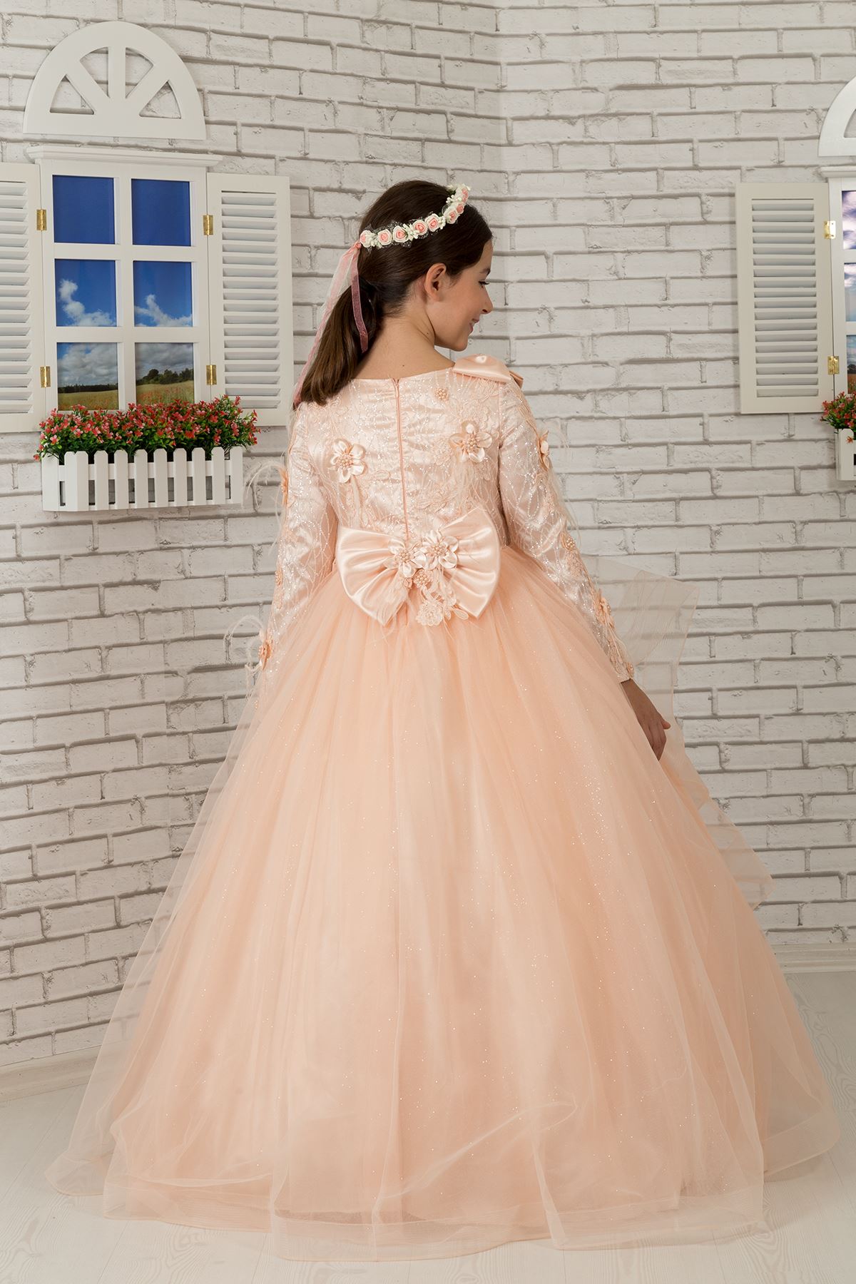 Дълъг ръкав, рамене Детайлна пухкава вечерна рокля на момиче 605 сьомга